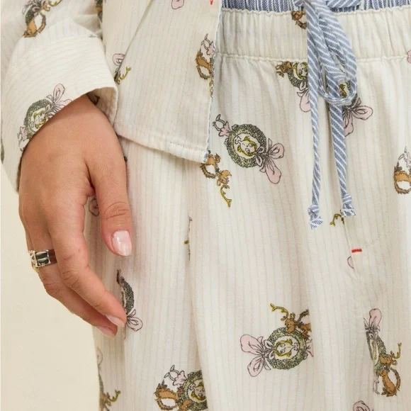 Aerie Cindy Lou Who Grinch Pajama Pants NWT Best Seller - Picture 5 of 9